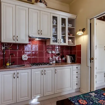 Apartment At Anchevskih 3 *