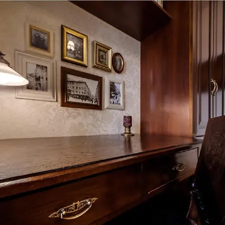 At Anchevskih 3 Daire Lviv