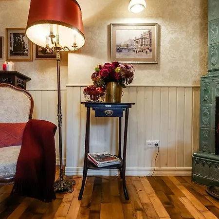 At Anchevskih 3 * Lviv