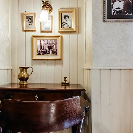 At Anchevskih 3 Daire Lviv