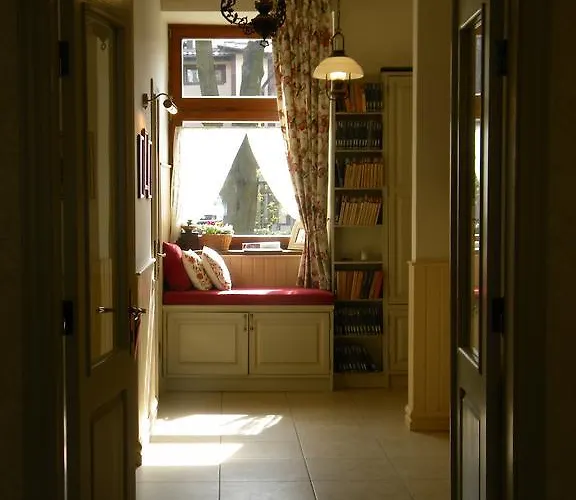 Apartment At Anchevskih 3